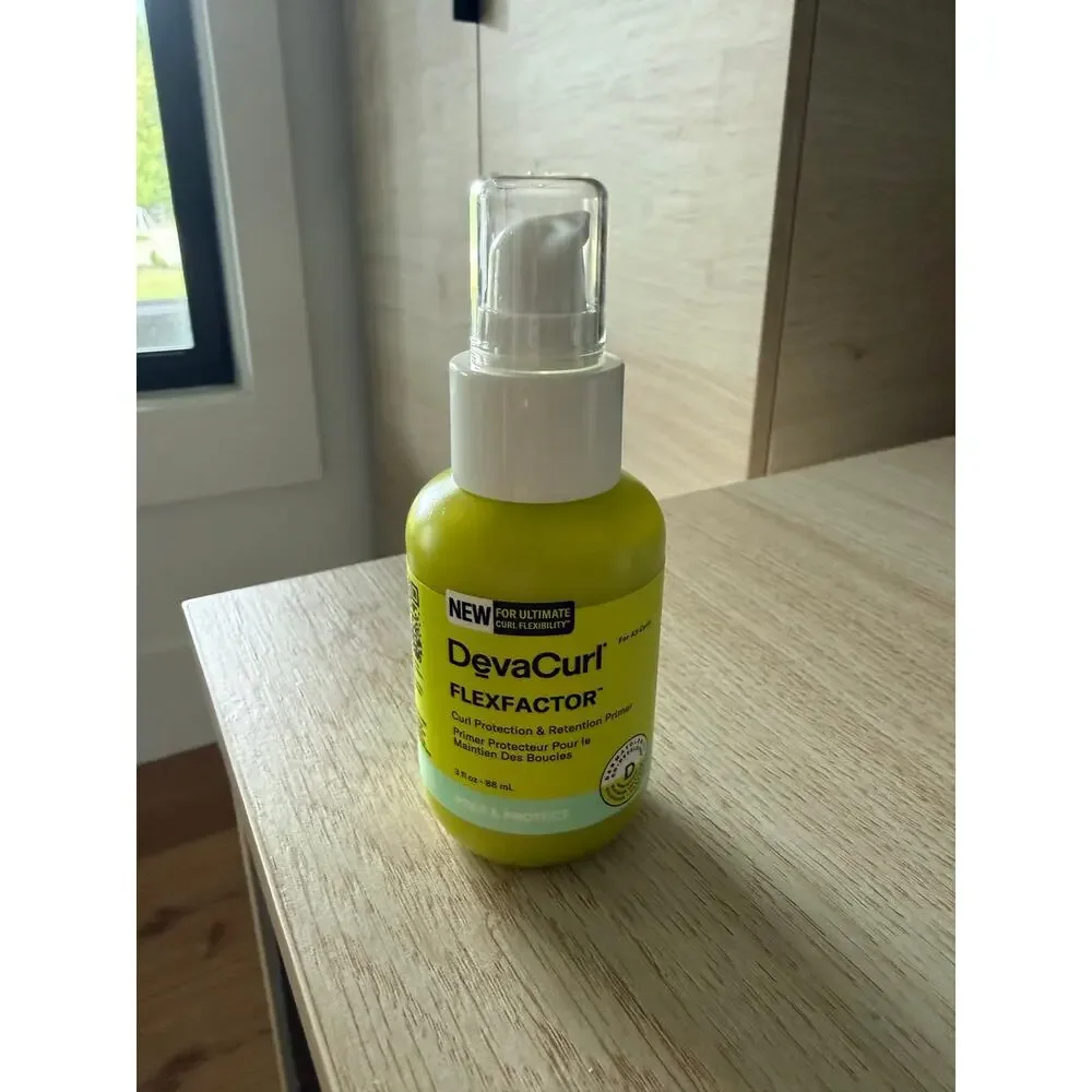 $32 New DevaCurl FlexFactor Curl Protection & Retention Primer 3oz Curl Styler